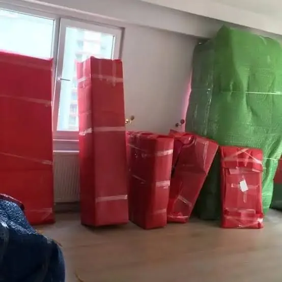Ümitköy Nakliyat nakliyeci ekibinin paketlediği mobilyalar